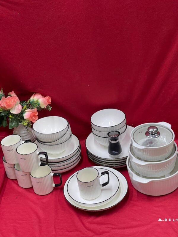 31-Piece Premium Dinner Set